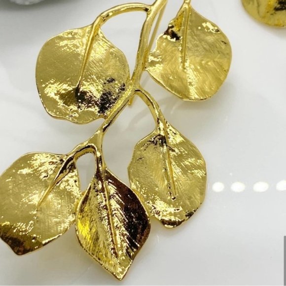 Botanical leaf 🍂 Geometric Earrings - Picture 6 of 6